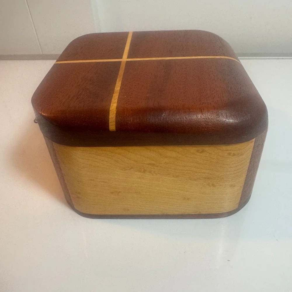 Wooden Keepsake Trinket Box Inlaid Wood Hinged Lid Decorative Storage‎ Jewelry